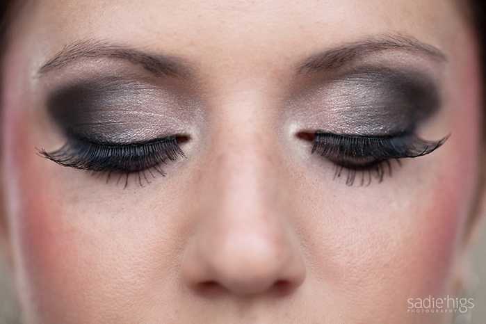 10 способов нанести черные тени для век, чтобы улучшить цвет глаз (фото)