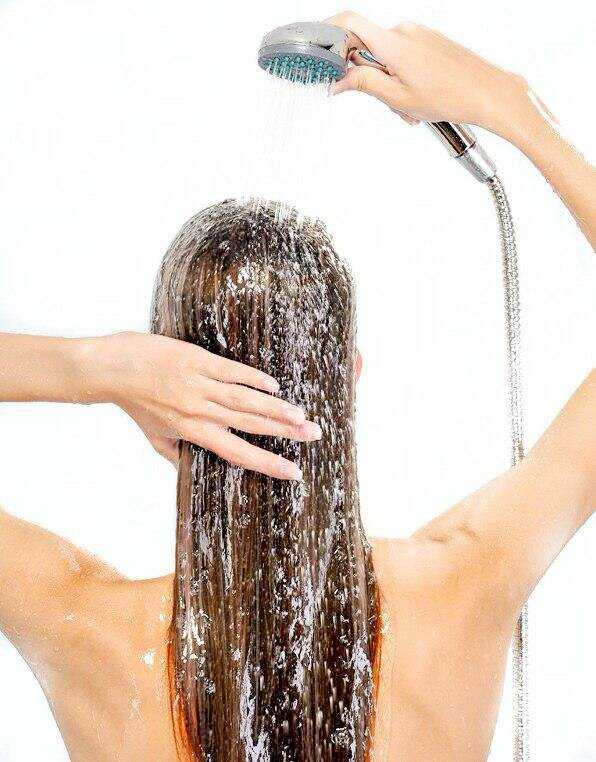 Можно ли мыть голову гелем для душа: советы специалистов