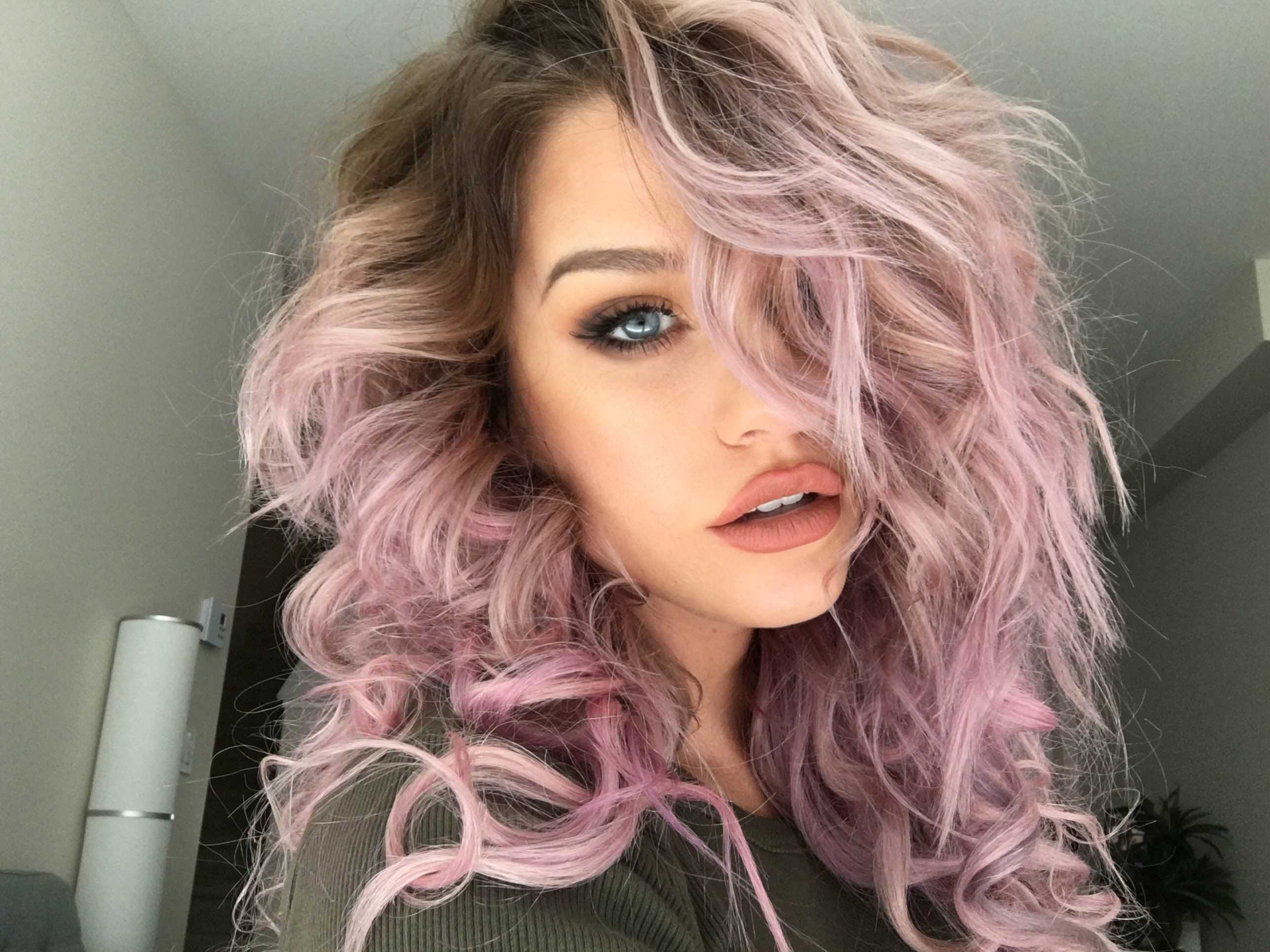 Розовые волосы: новый тренд в окрашивании волос 2021 - beauty hub