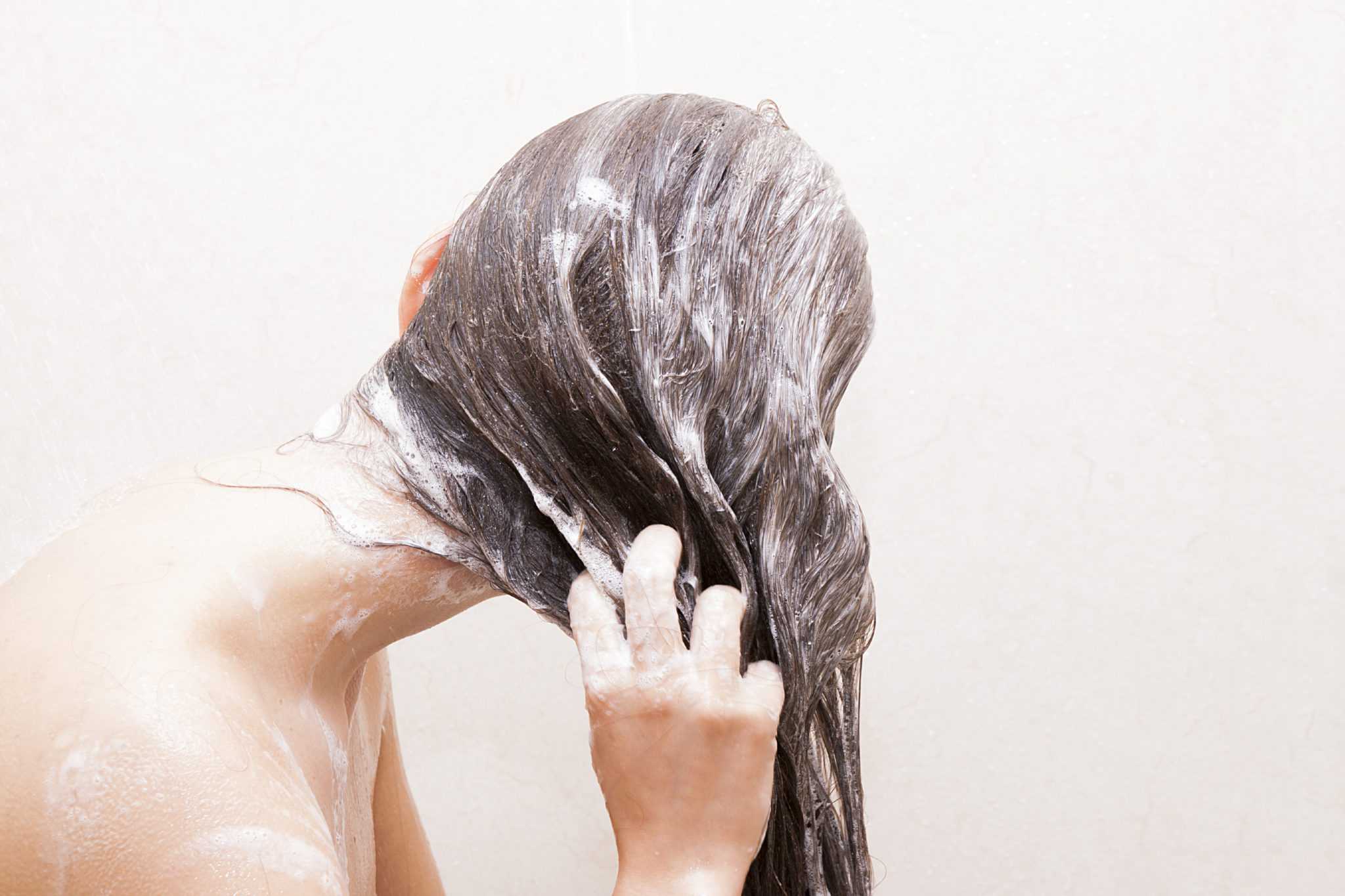 10 мифов и фактов об уходе за волосами