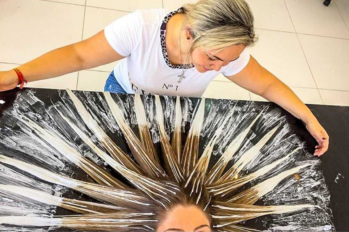 Фото подборка причёсок Балаяж на русые волосы средней длины В переводе с французского балаяж означает мести, смахивать