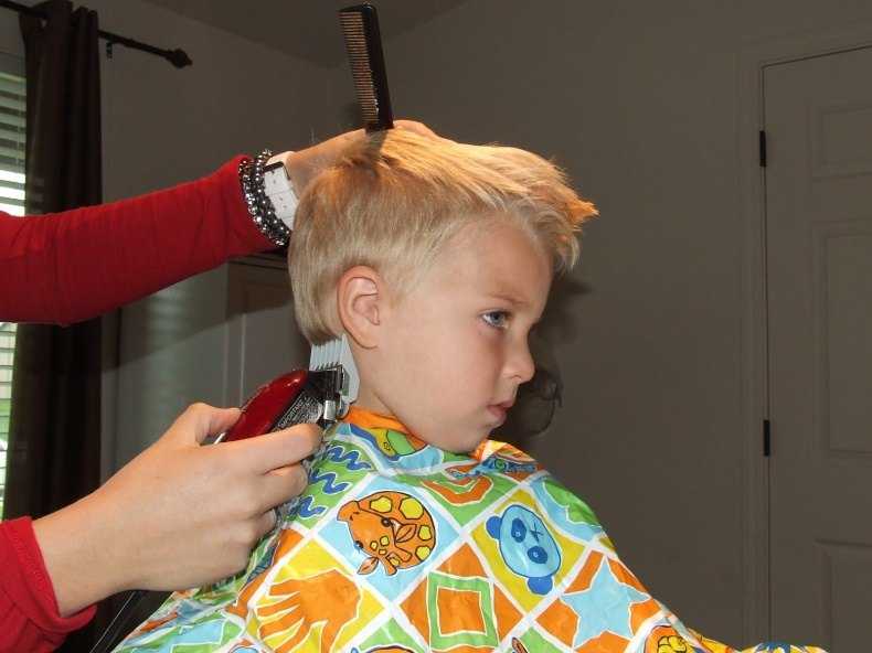 Как сделать укладку волос мальчику в домашних условиях