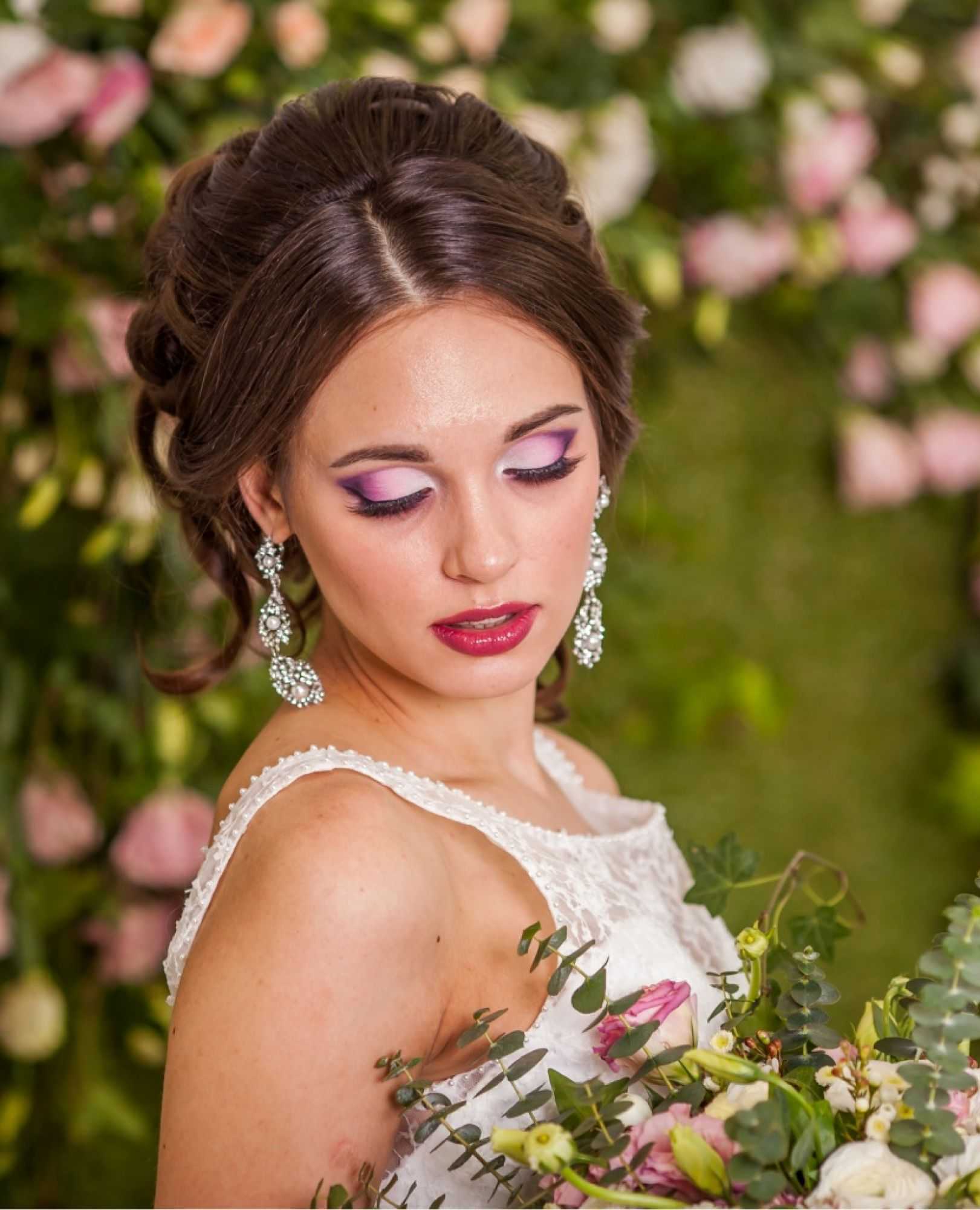 Свадебный макияж глаз на свадьбу для маленьких и больших, узких и круглых глаз на видео и фото 2022 года