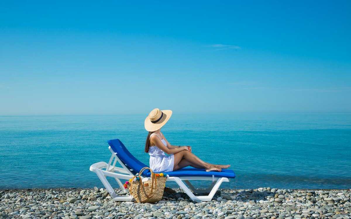 Книги для отпуска или что можно почитать летом на море для души - список лучшей литературы
