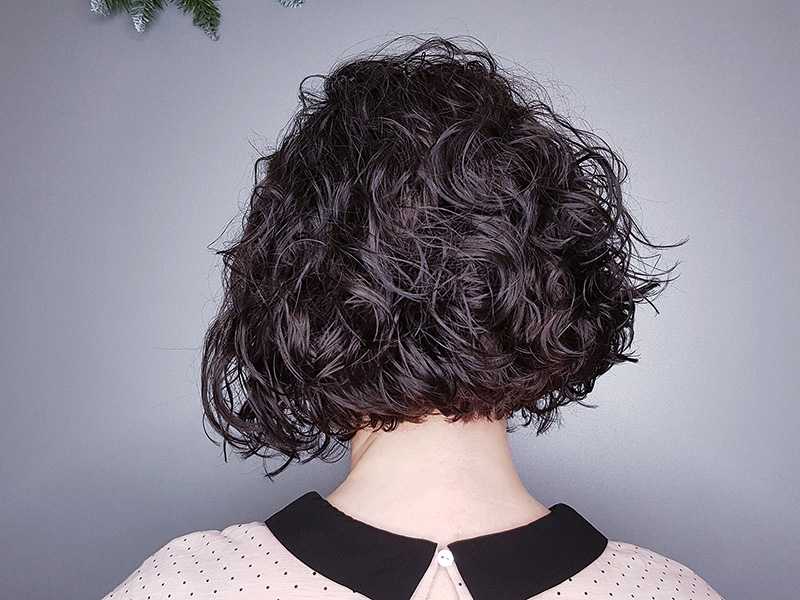 Завивка для волос долговременная на средние волосы фото