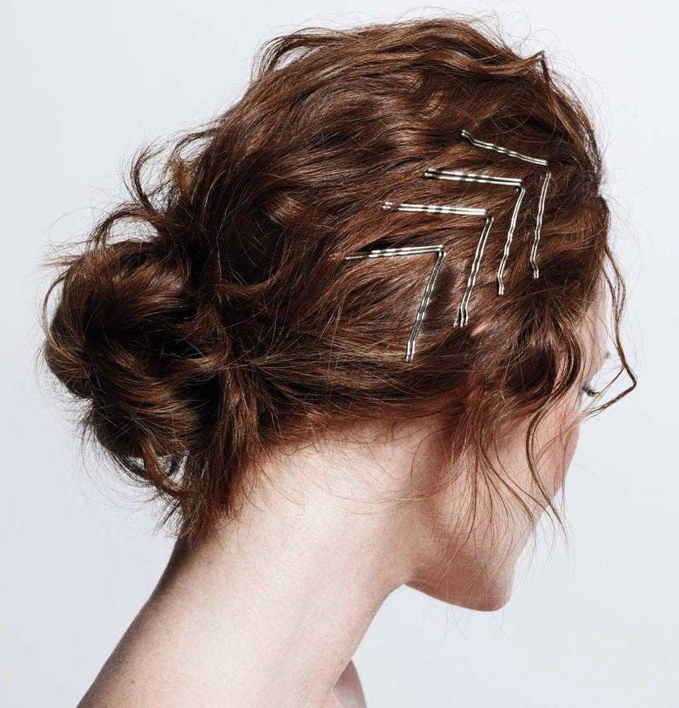 Прически на средние волосы для девушек: тренды 2022, фото, новинки