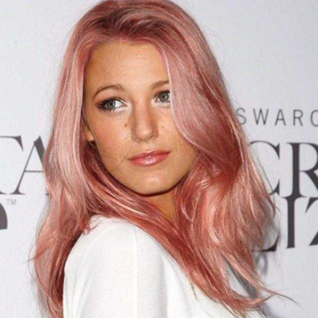 Розовые волосы 2021