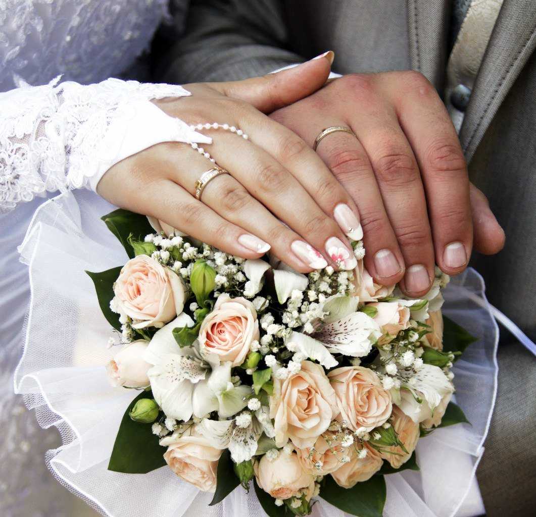Свадебный дизайн ногтей: лучшие фото-новинки 2022-2023