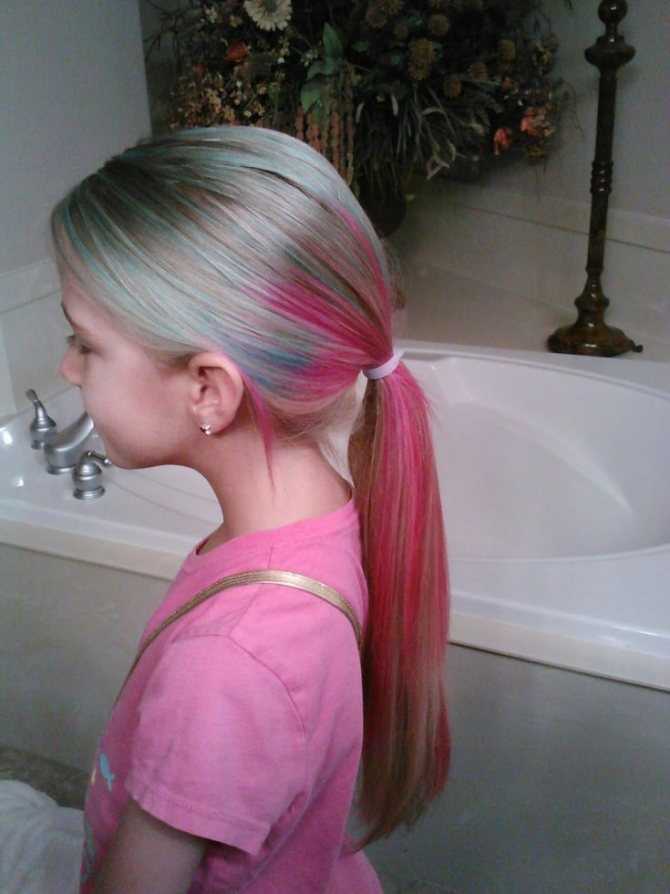 Розовые волосы у девушек: фото самых ярких окрашиваний