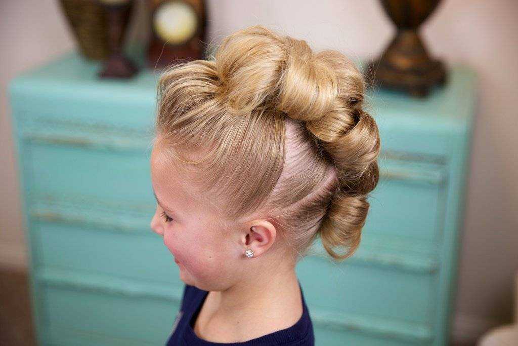 100 причесок из косичек для девочек с пошаговыми фото — правильный уход за волосами