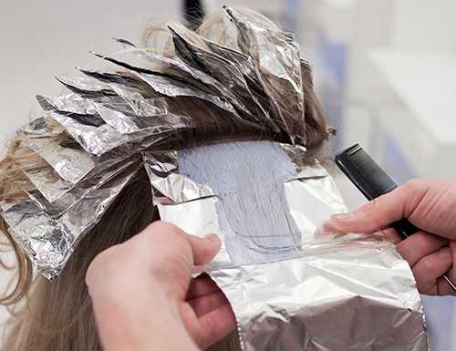 Мелирование на темные волосы: топ техники 2021