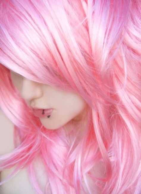 Розовые волосы 2021