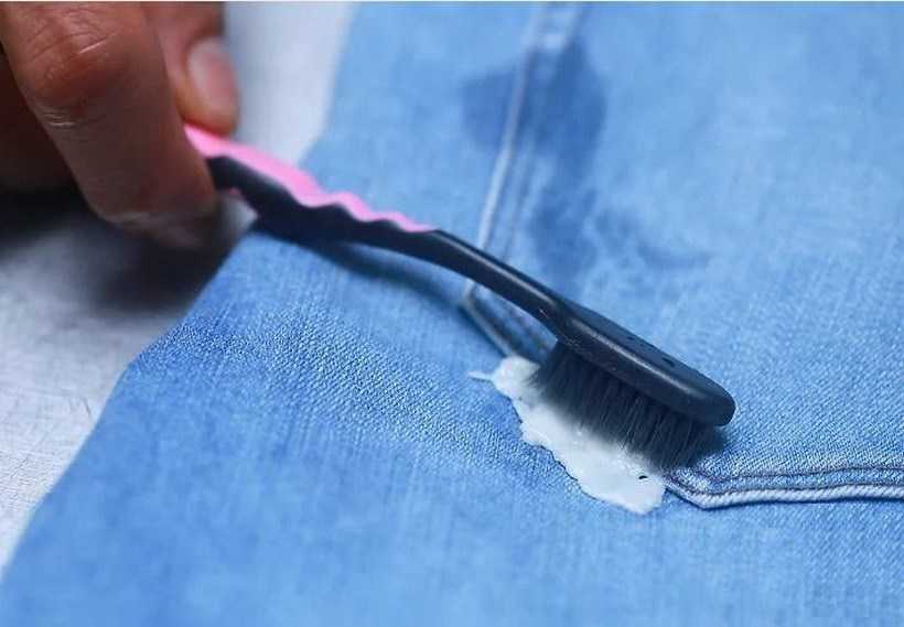 Как быстро убрать жвачку с волос без ножниц?